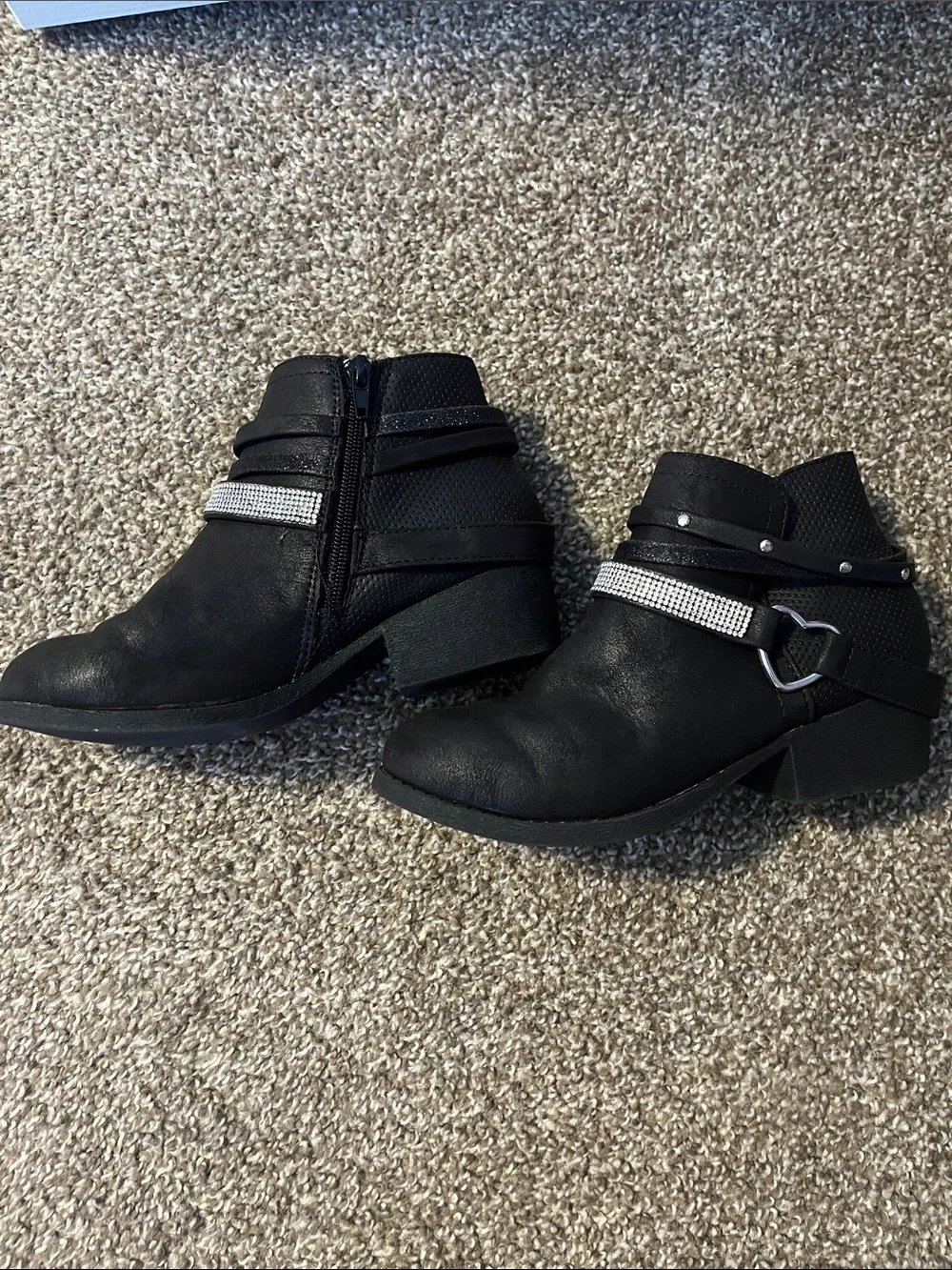 Girls boots